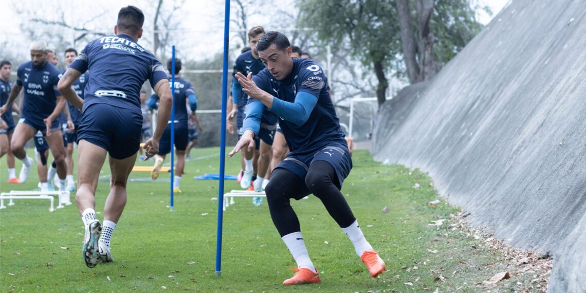 Rayados visita esta noche a León.