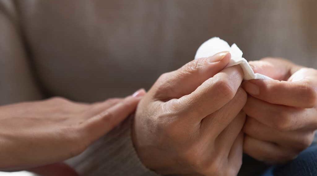 La tanatología ayuda a superar las pérdidas de seres queridos.