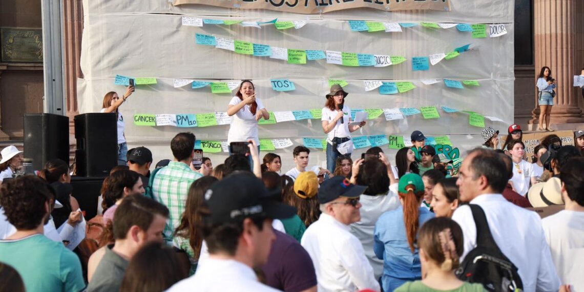 Exigen regios aire limpio