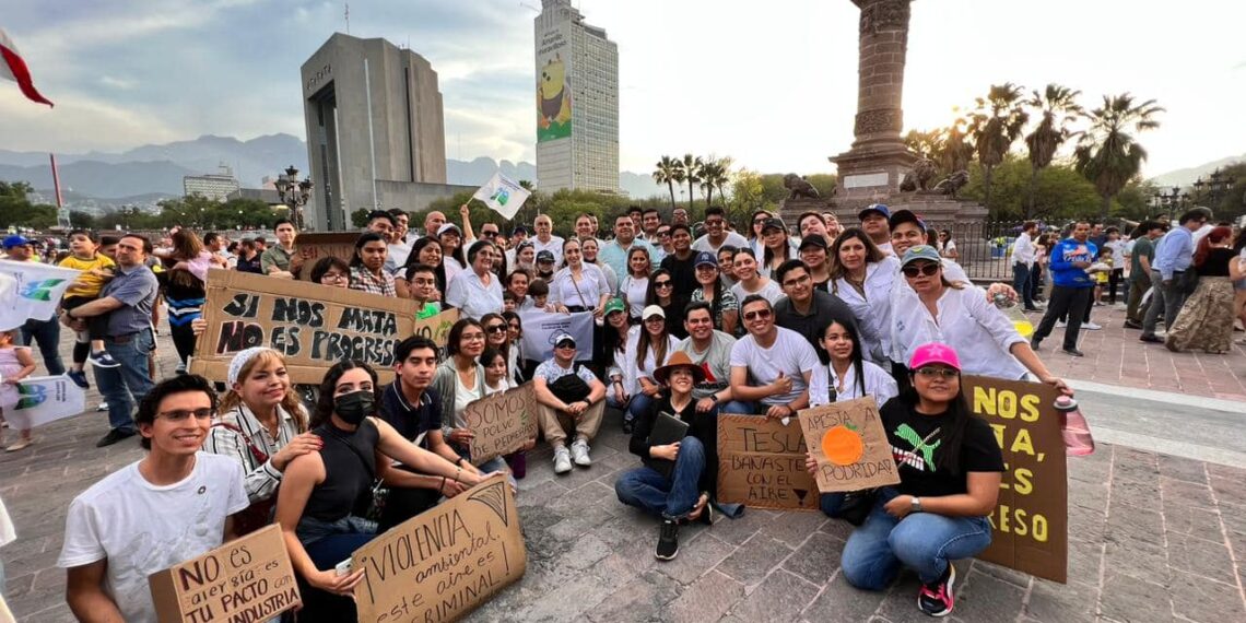 Exigen regios aire limpio