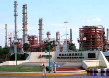 Según un informe preliminar el origen del mal olor fue la refinería de Cadereyta