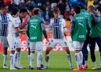 Monterrey consiguió dos grandes goles para ganar el partido.