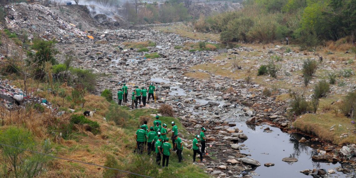 El río Pesquería es uno de los más contaminados del estado.