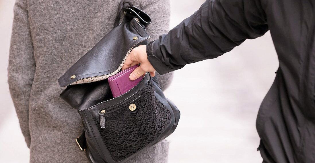 si el robo es menor, la sanción sería también menor.