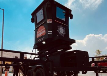 El diputado Mauro Molano Noriega asegura que estas unidades fueron adquiridas con sobre costo.