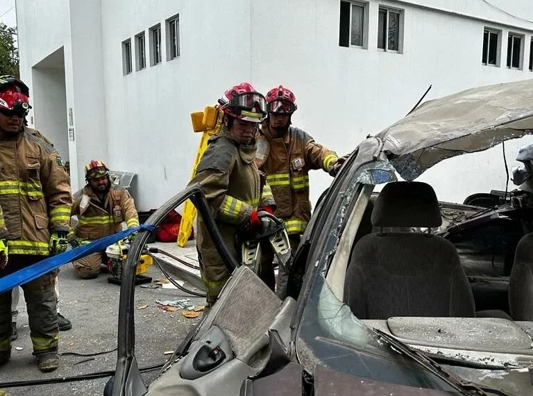 Protección Civil de Monterrey se sigue capacitando