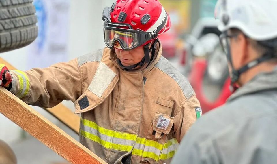 Protección Civil de Monterrey se sigue capacitando