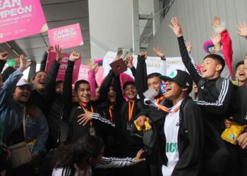 Arriban a NL campeones del Desafío Mundial 2023