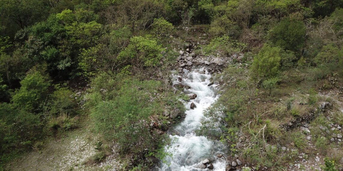 Crecen presas por fuertes lluvias