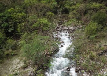 Crecen presas por fuertes lluvias