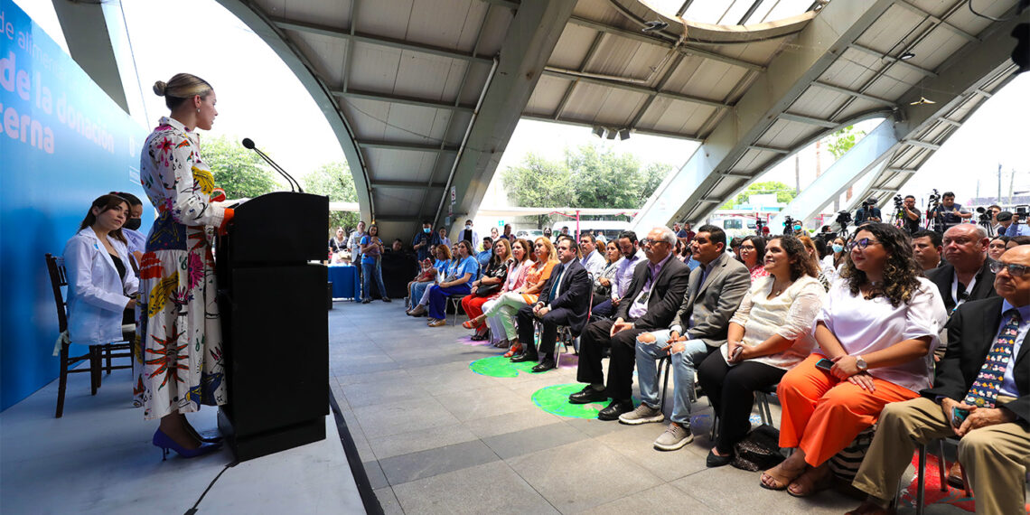 Mariana promueve donación de leche materna