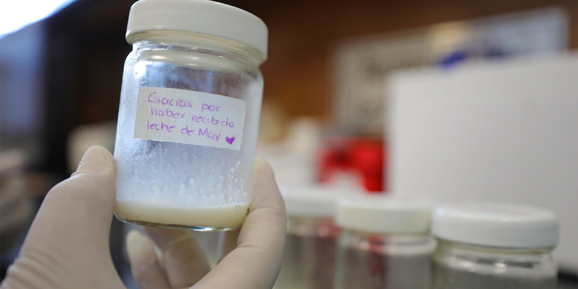 Mariana promueve donación de leche materna