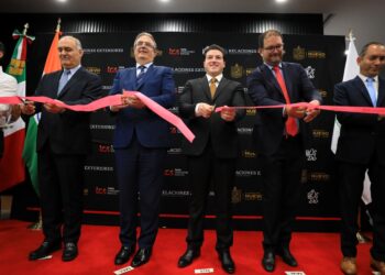 Nuevo León “caminando” hacia el futuro