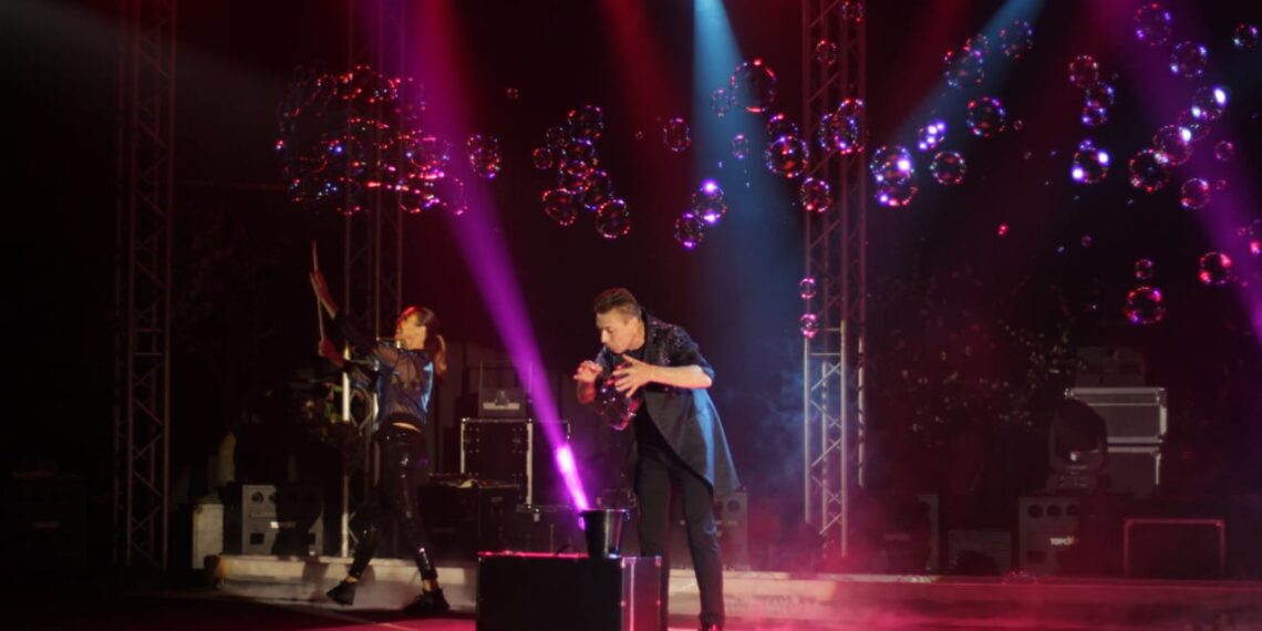 Triunfa Gazillion Bubble Show en Monterrey