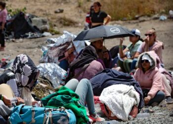 Acaba en EU Título 42, pero vienen más restricciones para migrantes