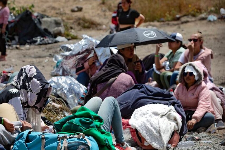 Acaba en EU Título 42, pero vienen más restricciones para migrantes