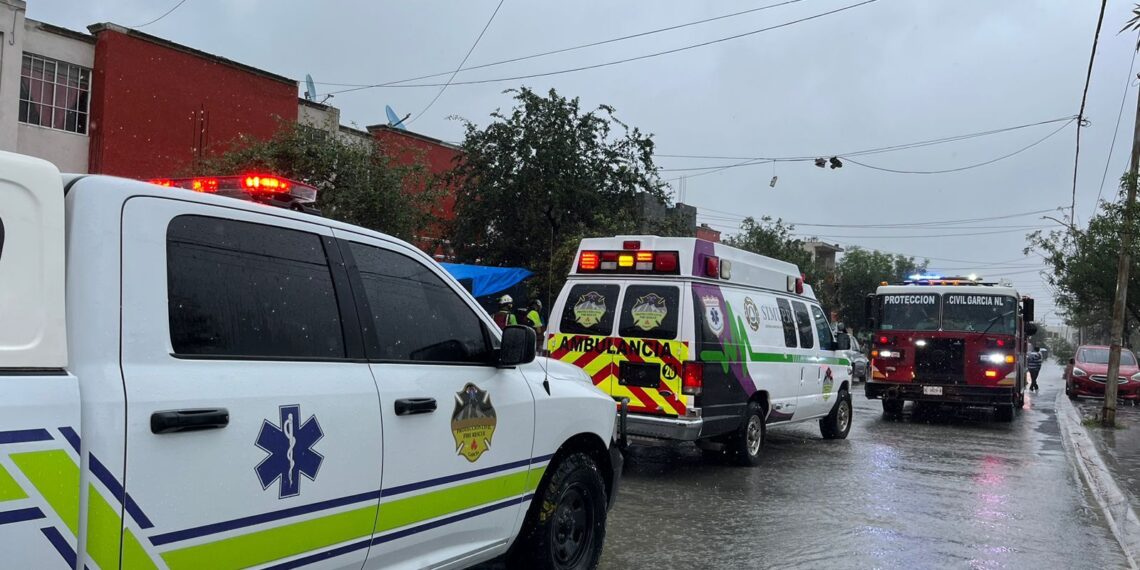 Lluvia “pega” fuerte a regios