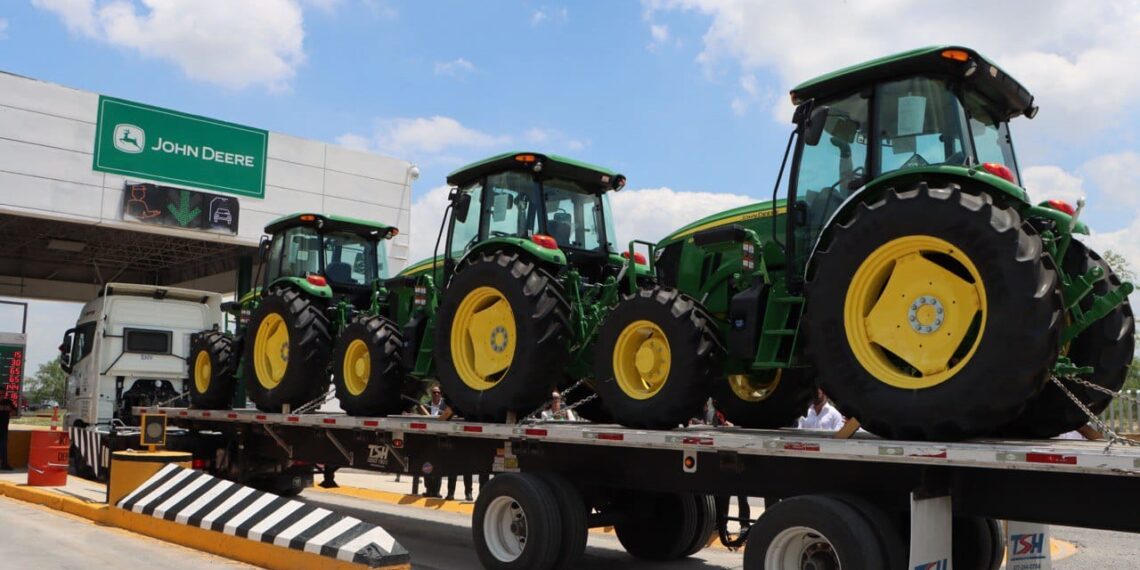 Abren carril exclusivo a John Deere en Puerto Colombia