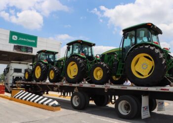 Abren carril exclusivo a John Deere en Puerto Colombia
