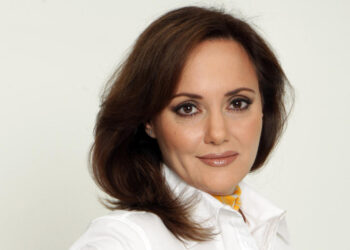 Lilly Téllez “se baja” de la contienda