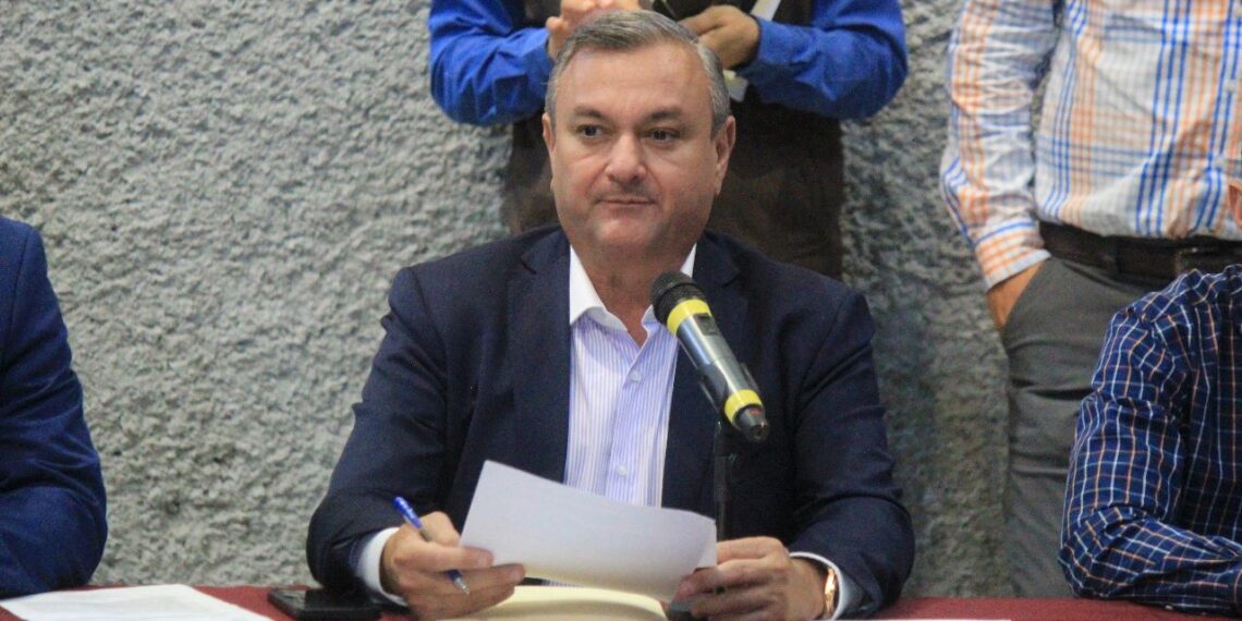 Diputado de MC solicita castigos severos para quien desperdicie agua