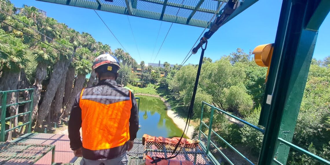 Suspenden tirolesa donde niño sufrió accidente