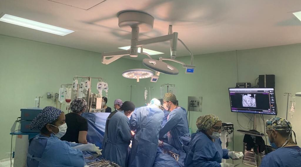 Realizan trasplante de hígado en clínica 25 del IMSS