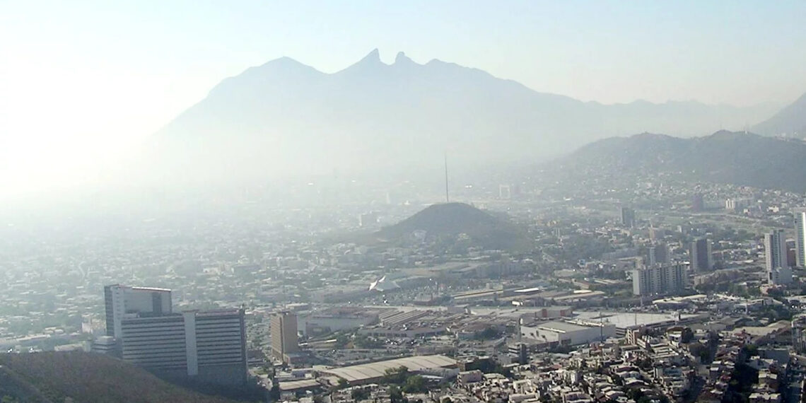 La octava alerta atmosférica se debe en parte a la Ola Calor