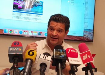 Francisco Cienfuegos responsabiliza a Samuel García de su integridad física