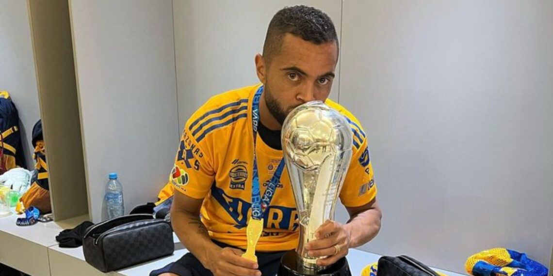 Tigres quiere que Carioca se quede