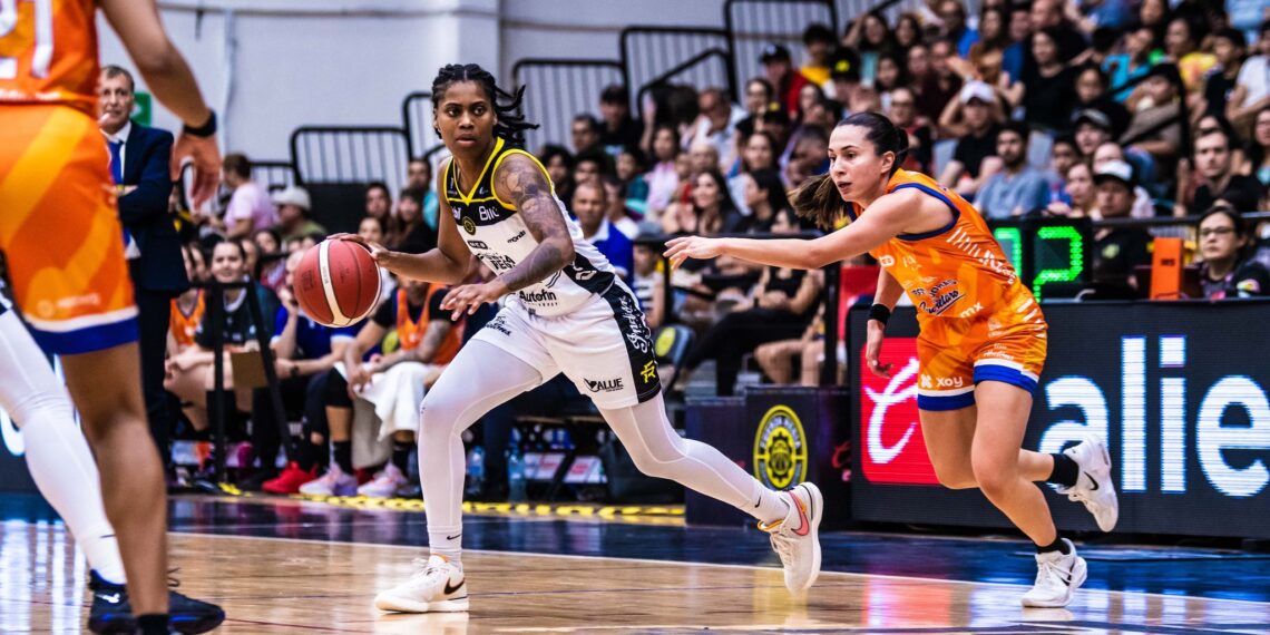 Fuerza Regia Femenil, dio el primer paso rumbo al título