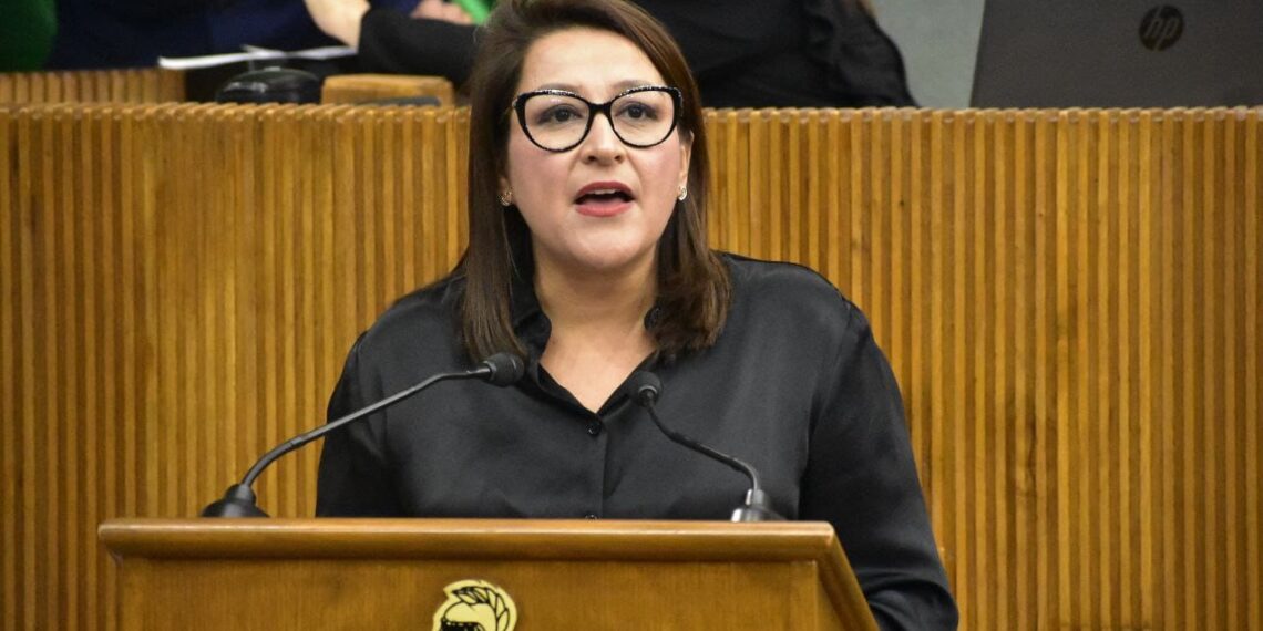 Pide Norma Benítez “abrir” adopciones a comunidad LGBTIQ+