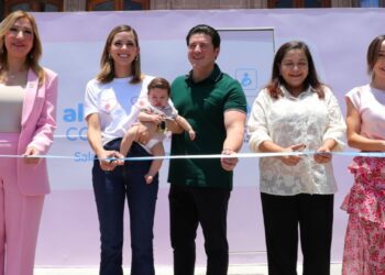 Mariana y Samuel inauguran lactarios públicos