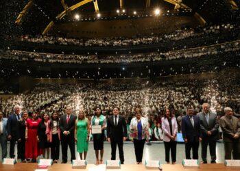 Nuevo León tiene 4 mil nuevos profesionistas