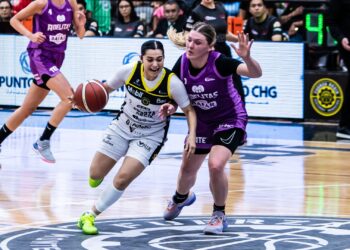 Fuerza Regia inicia camino al título