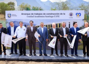 Santiago “acerca” a la UANL a sus jóvenes