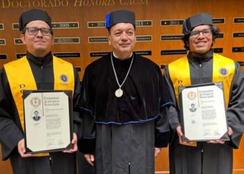 Premia UANL trabajo científico de la FCT; Ternium reconoce a alumnas talento