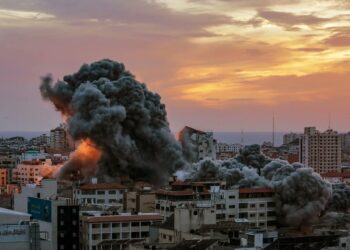 Bombardeo a hospital de Gaza deja 600 muertos