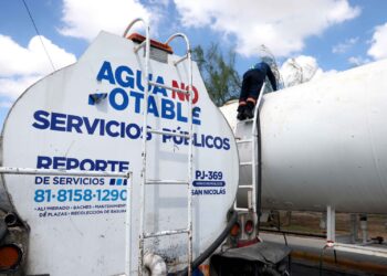 Relanzan alcaldes de Pacto Nuevo León programa de abasto de agua