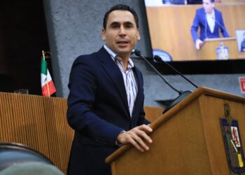 Propone Susarrey que sea obligatorio instalar sistemas de captación de agua en edificios