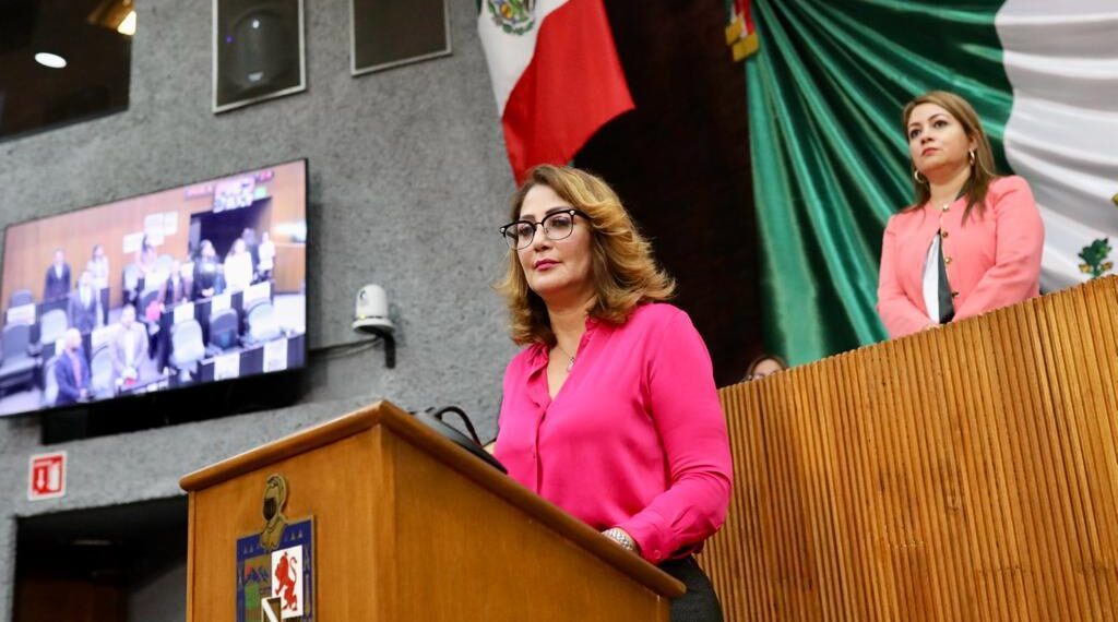 Llama diputada Gaby Govea a prevenir el cáncer de mama