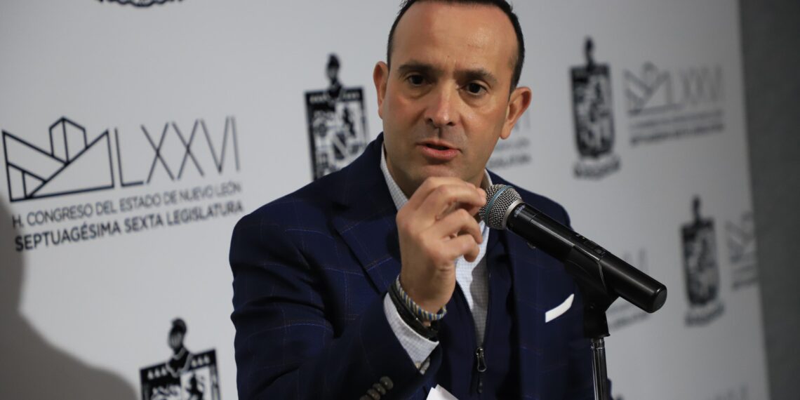 Acusa Carlos de la Fuente a MC de mentir