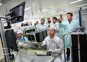 Samuel trae 8 MMDD para Nuevo León como inversión extranjera