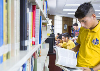 Ofrece Prepa 3 de la UANL bachillerato de 4 tetras