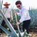 Samuel hace compromiso con tequileros