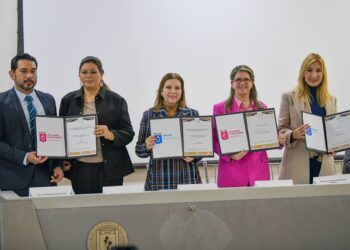 Hacen alianza para proteger a personas con VIH