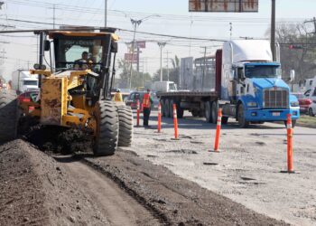 Le entra San Nicolás a reparar vialidades