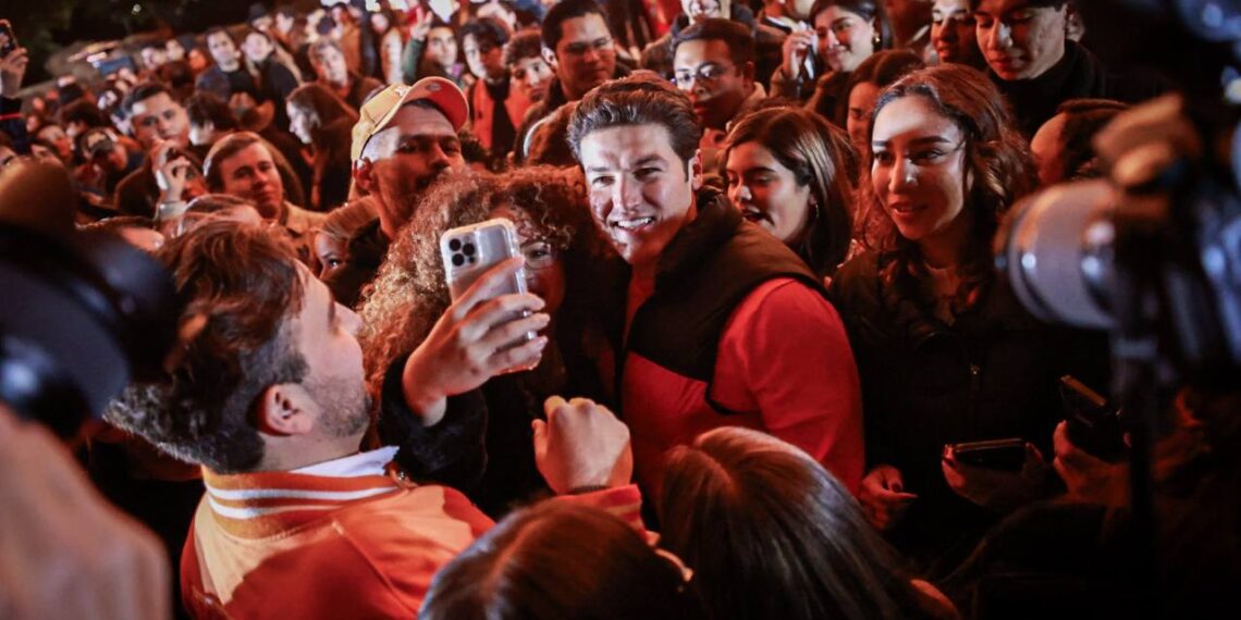 Con carnita asada Samuel hace campaña en Saltillo