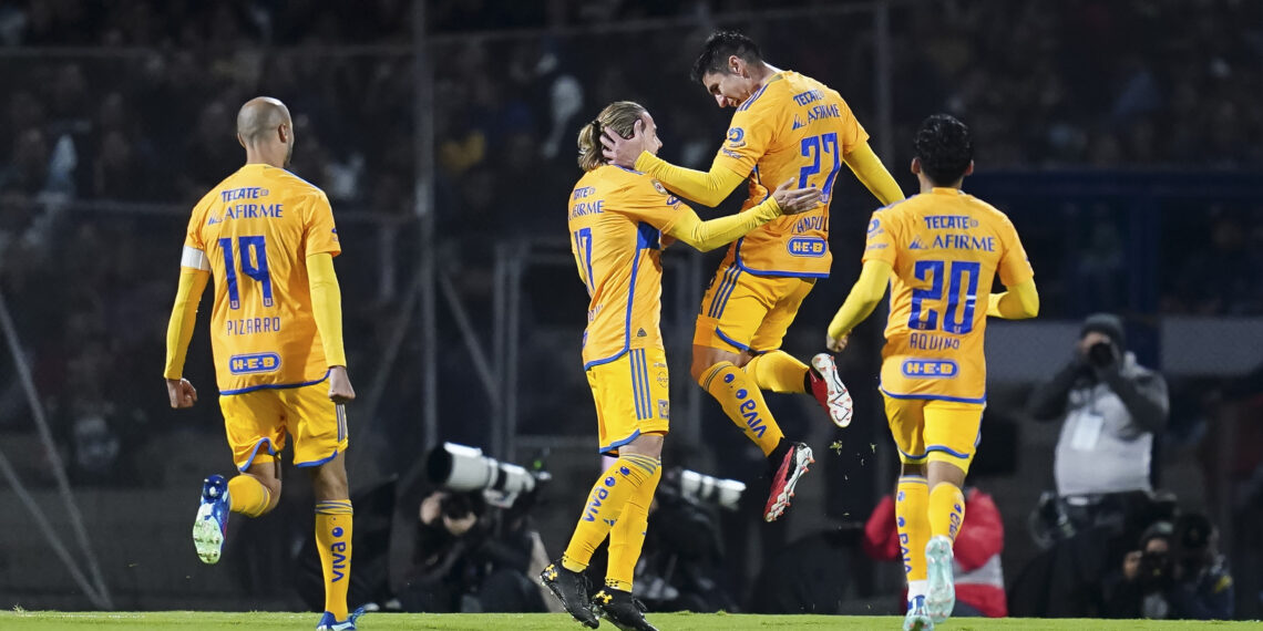 Pone Tigres una “garra” en la final