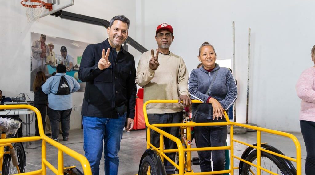 Impulsa Guadalupe economía familiar con triciclos